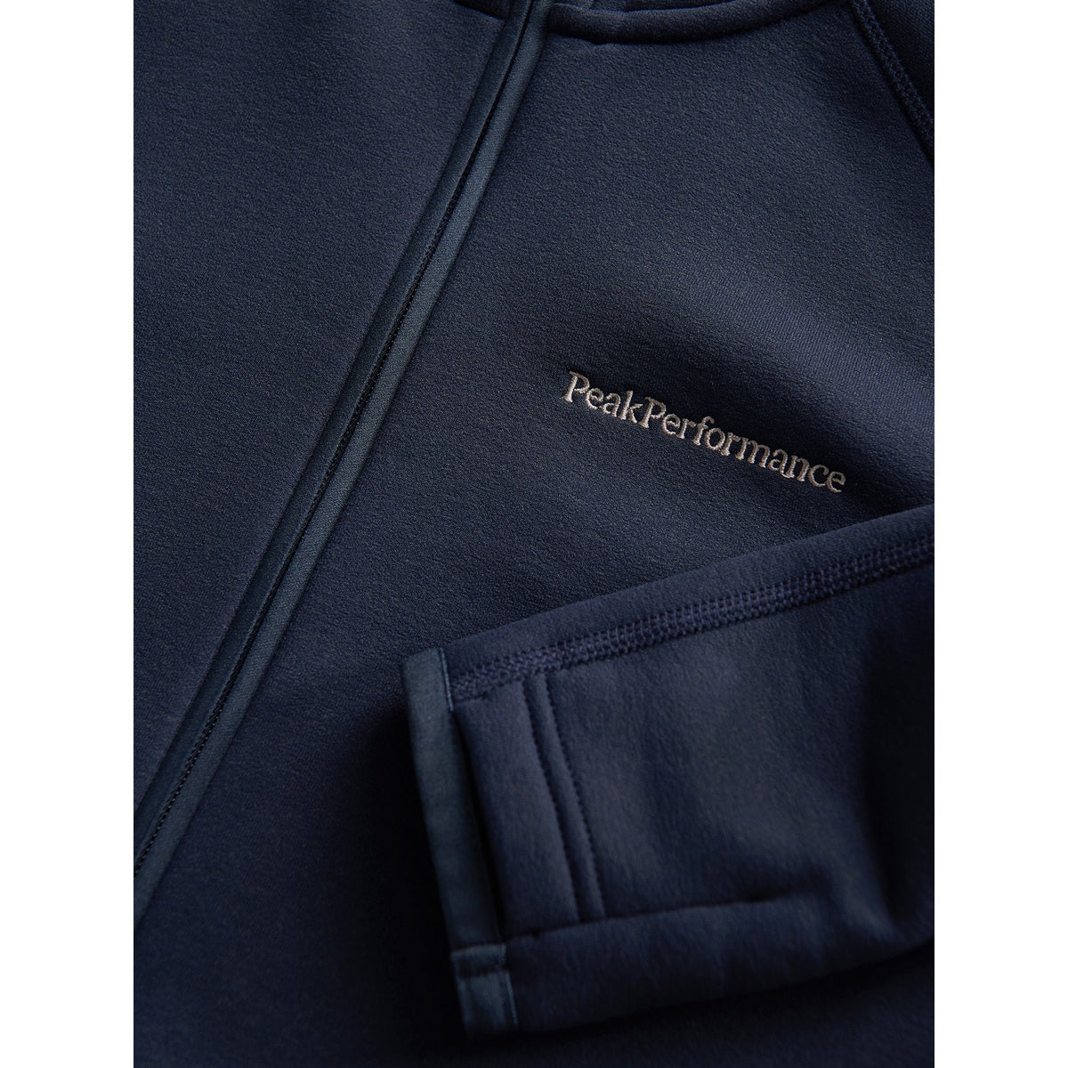W Chill Zip Hood