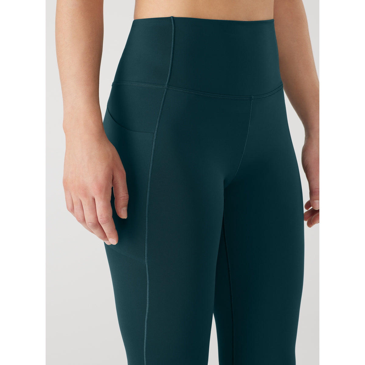 Essent High-Rise Legging 28 In Women's